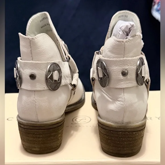 Chinese Laundry Austin White Buff Leather Western Ankle Boots Size 8 - Picture 9 of 10
